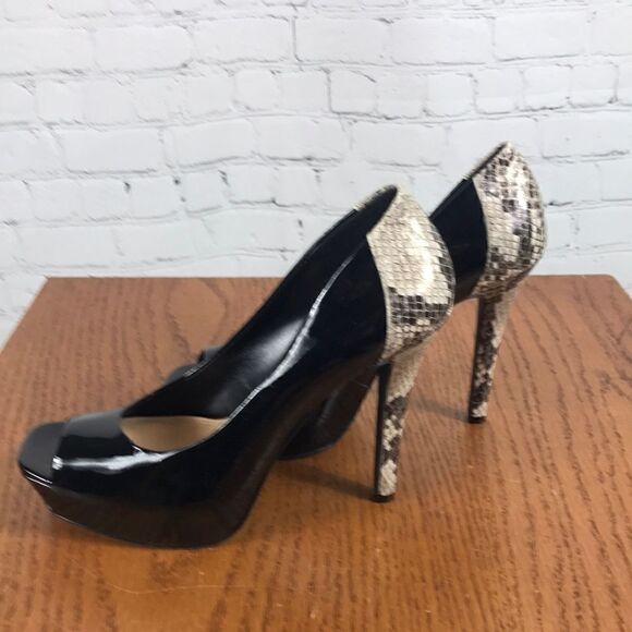 Jessica Simpson Snakeskin Patent Heel Pumps 9 NWOB - Picture 1 of 5